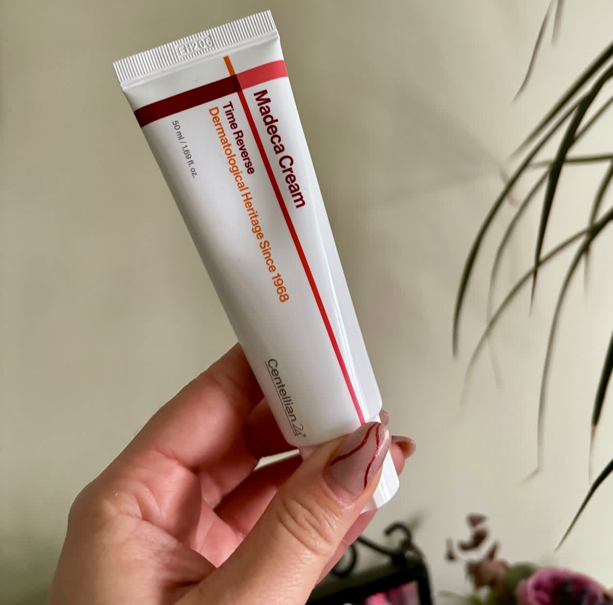 Крем для лица Time Reverse Cen – обзор и цена Luxury Skincare Brands